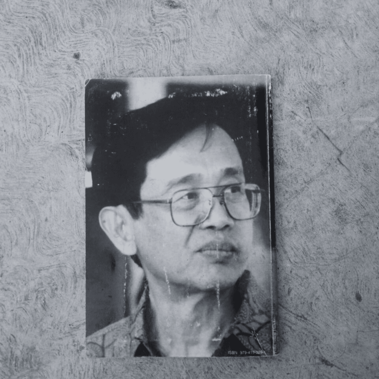 Omong-omong di Alam Diri Bersama Ajip Rosidi, Penyoal Bulan Bahasa dan Kesusastraan Sunda